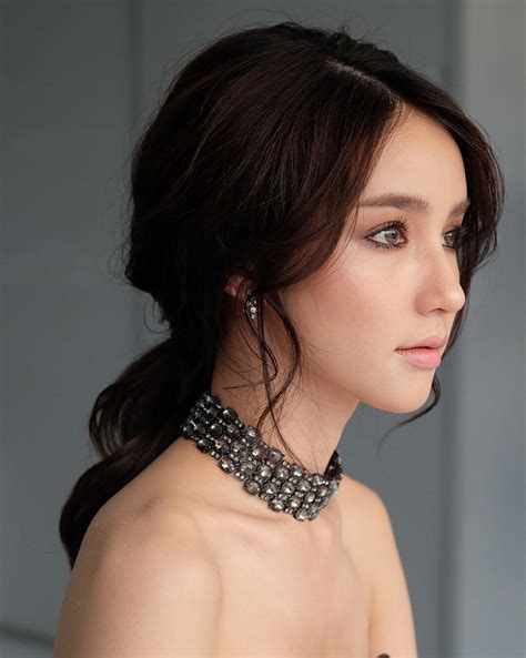 yoshi rinrada height.